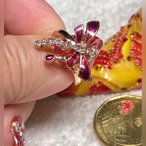 Cute dragonfly ring rose gold with rhinestone-costume NWOT - Picture 8 of 11